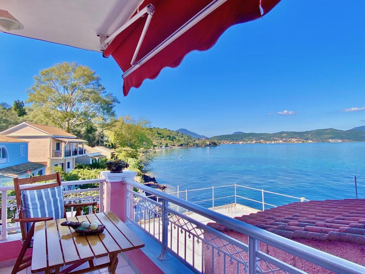 Apartment Seafront Ourania *