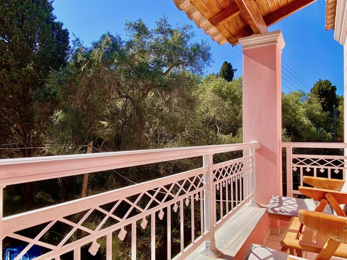 Apartment Seafront Ourania *